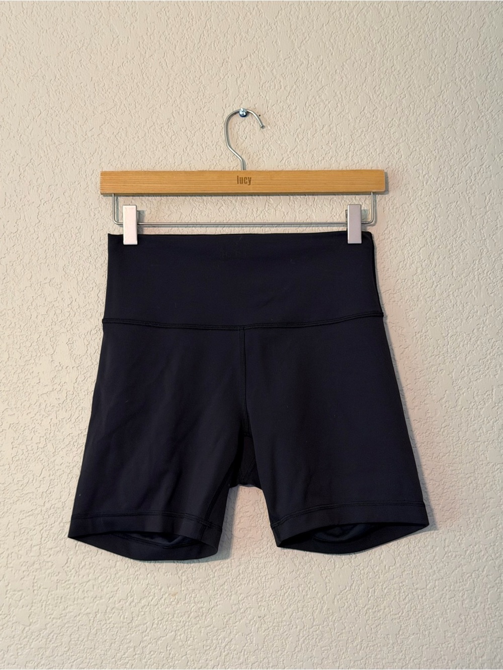 Lululemon Wunder Train High-Rise Black Women's Athletic Shorts, sz 8